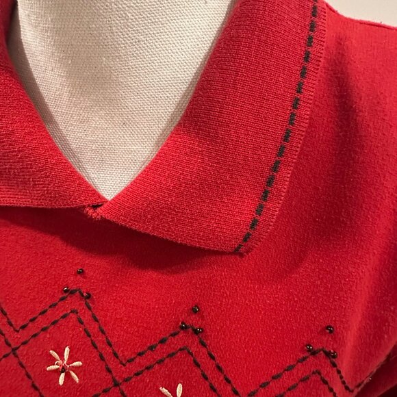 Medium Alfred Dunner long-sleeve polo style sweater red with black embroidery - Picture 2 of 3